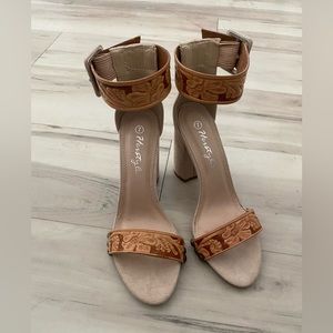 Leather tooled heels - 7